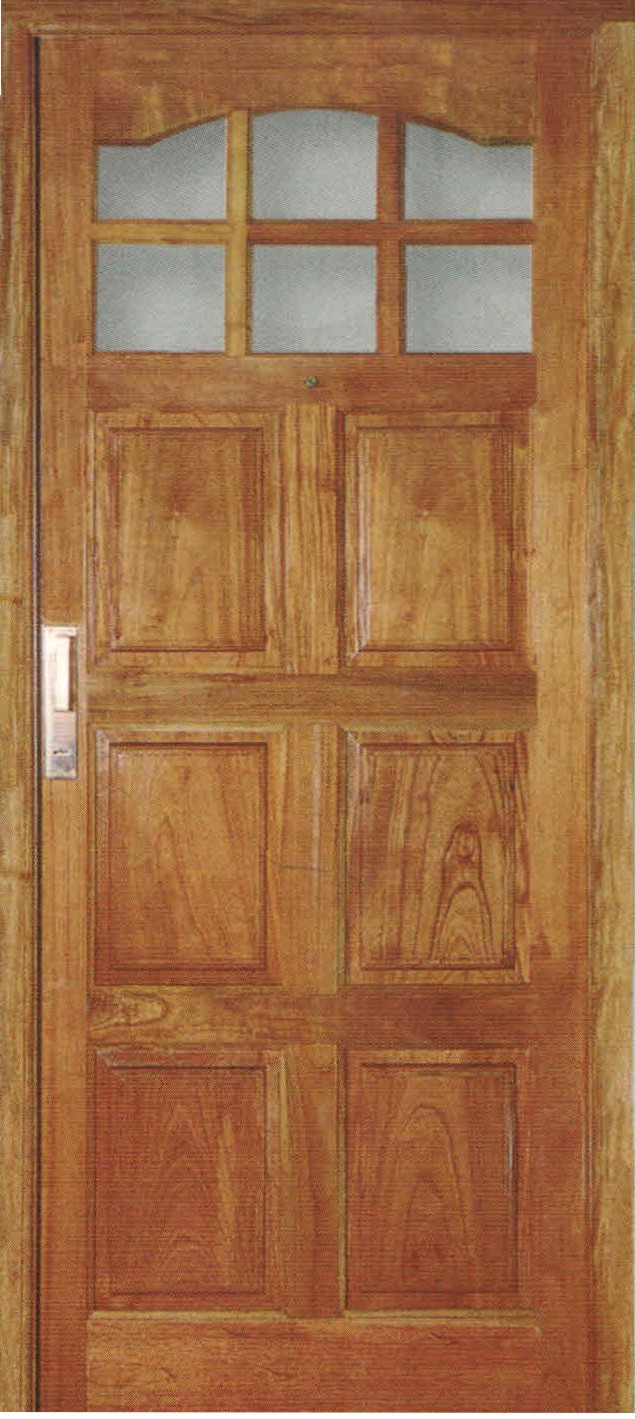 Puerta 36 con paño superior y burlete perimetral

